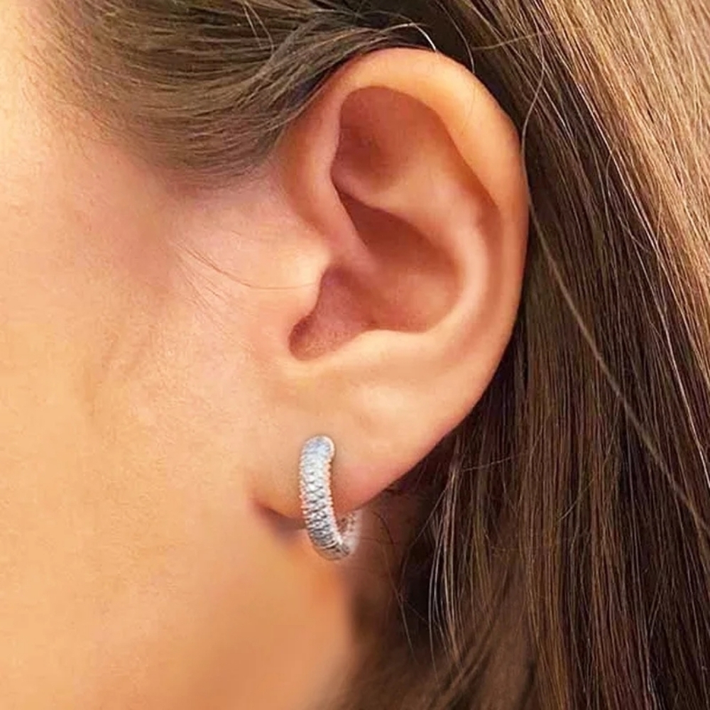 NEW 17mm Silver Round Diamond Hoop Earrings - Picture 4 of 4
